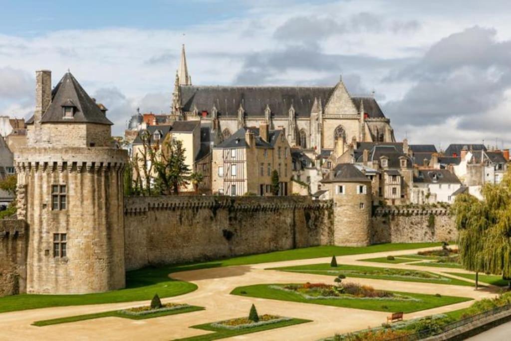 Logement Au Calme Avec Jardin Proche De Vannes Elven Dış mekan fotoğraf